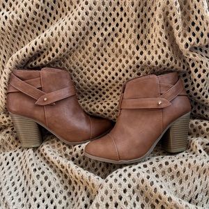 Tan Colored Size 6.5 Lauren Conrad Ankle Boots